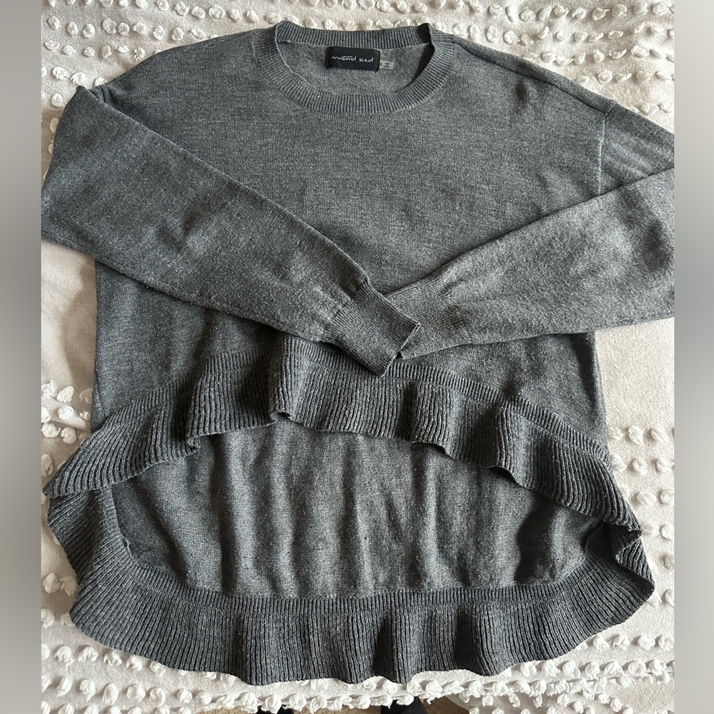 Cropped high low ruffle sweater! Super cute!